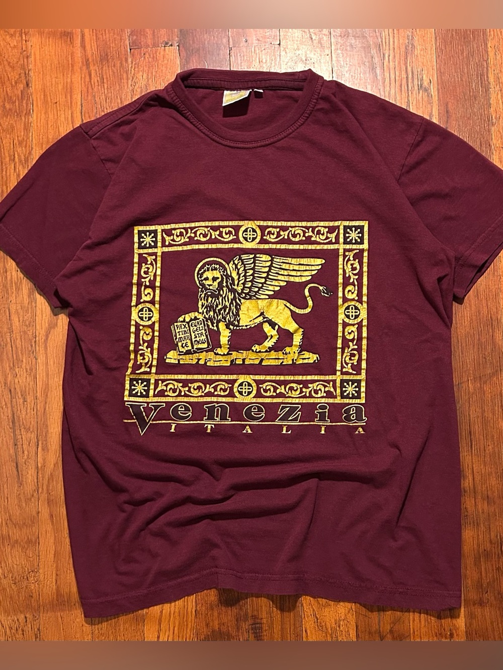 Vintage ‘90s Venezia Italia Italy Winged Lion Tourist Souvenir Maroon T-shirt S